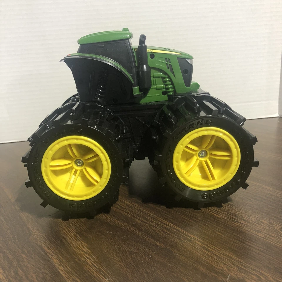 John Deere TOMY Monster Treads Mega Monster Wheels Inc Tractor Sonidos Jugar Juguetes Foto 4 de 4