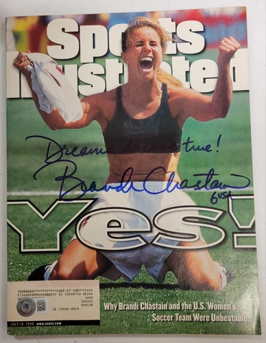 Brandi Chastain Signed 7/19/99 Sports Illustrated Soccer Beckett Auto USWNT Cup