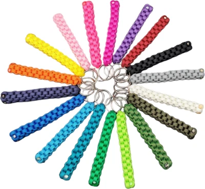 Handgefertigter Unifarbener Paracord-Schlüsselanhänger Eckig 5 cm / 10 cm