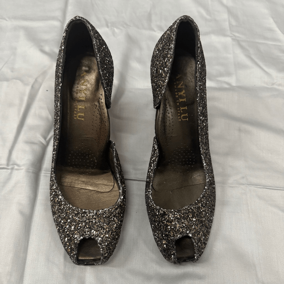 Escarpins Anyi Lu Gigi - Talons Bas Pointus Argenté - Taille 35.5 (US 5.5) - Occasion Très Bon état