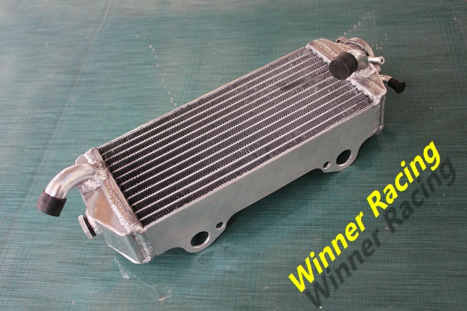 Radiador de alumínio PARA 400/520/540 SXC/EXC/MXC/SX 2001-2002; 250 EXC 2002 - Imagem 4 de 4