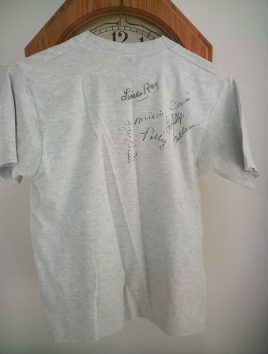 Lewis Family Autographed Child's Tee shirt Free shipping - Picture 3 of 4