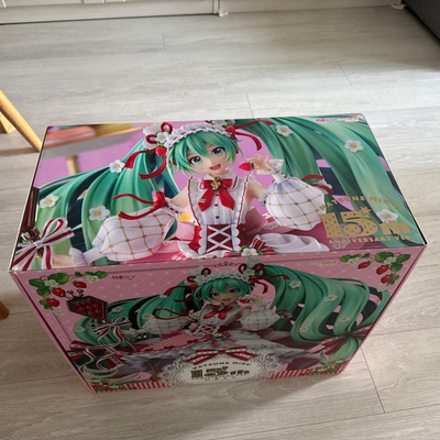 Hatsune Miku 15th Anniversary 1/7 Figure Good Smile Company