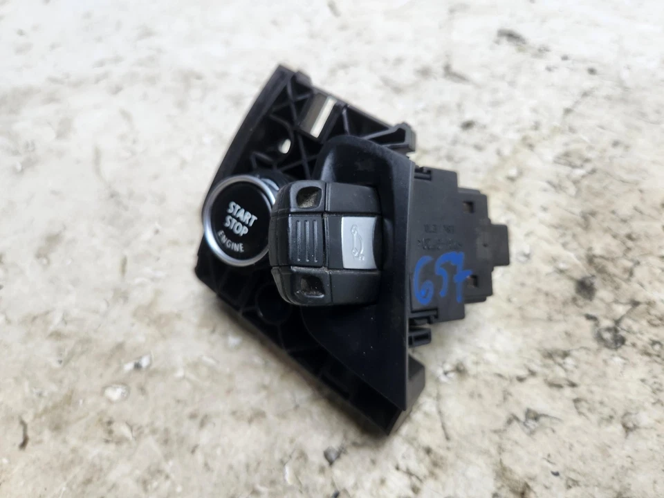 BMW X5 IGNITION KEY READER & ENGINE START STOP SWITCH E70 2010 - 2013 - Image 3 of 4