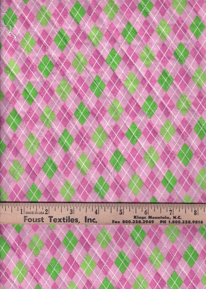 Fresas preacolchadas de doble cara y tela escocesa tradiciones precio por yarda Foto 3 de 3