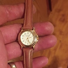 Timex Carriage Womens Quartz Analog Watch Gol...