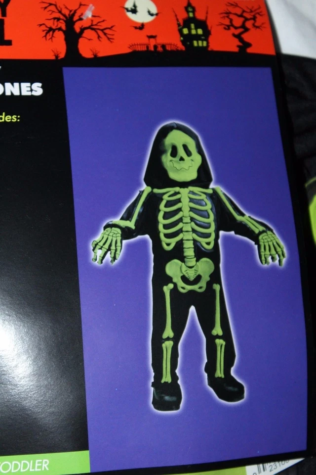 Fantasia de Halloween verde infantil masculina Totally Ghoul Totally Skelebones grande  - Imagem 2 de 4