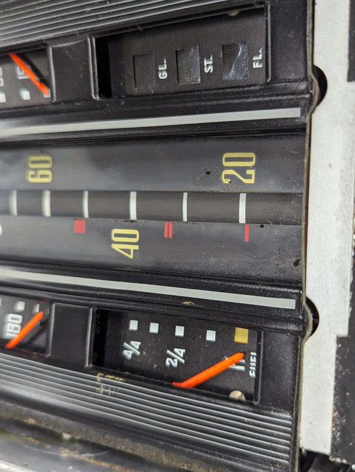 Cuadro de instrumentos velocímetro Mercedes Benz 200D W110 1965 (para piezas) Foto 4 de 4