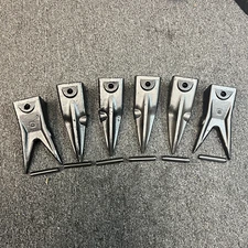 6 Pack Tiger & Twin Tiger Bucket Teeth w Roll Pins - X156TL 4 Pc, X156WTL 2 Pcs