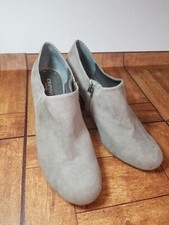 Crown Vintage Wendy Gray Faux Suede Side Zip Ankle Boot Size High Heel 10M