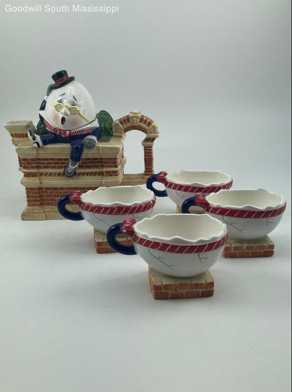 Department 56 Nursery Rhyme Humpty Dumpty Ceramic Teapot and Teacup Set- 4 Cups