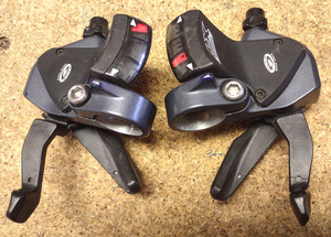 Shimano Deore LX 3 x 9 Speed Trigger Shifter Set