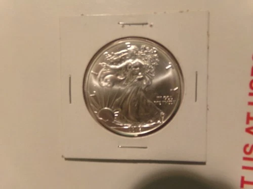 2016 1 Oz SILVER AMERICAN EAGLE  BU 0NE OUNCE. 999 FINE SILVER