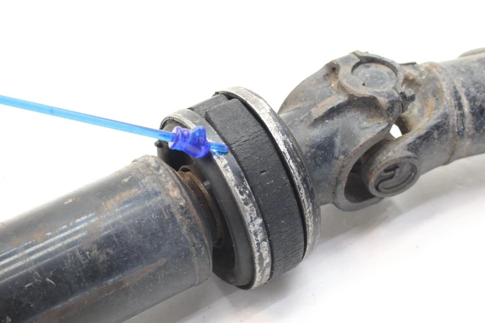 90-94 Nissan Pickup D21 2WD Rear Drive Shaft Assembly Foto 3 de 4