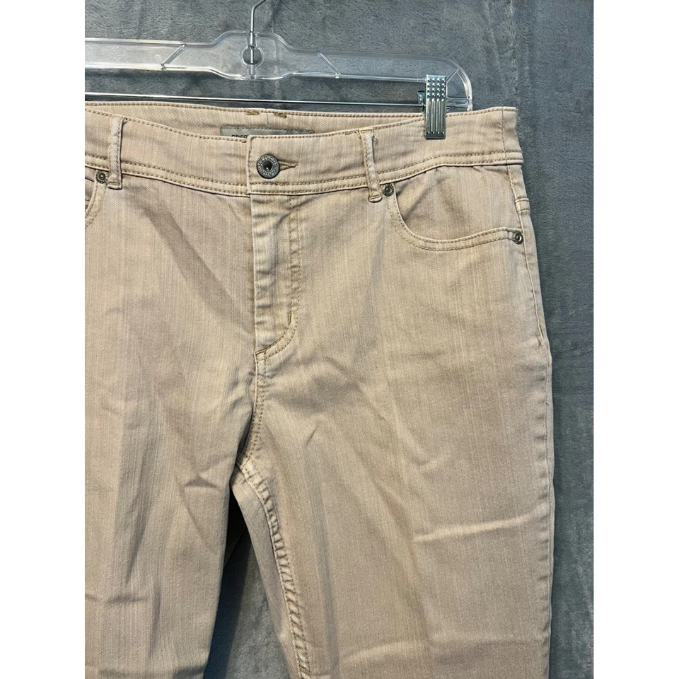 Pantalones capri de mezclilla Chico's platino talla 2, corte con puños elásticos tostados, 23 entrepiernas Foto 3 de 4