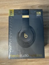 Beats Studio 3 Wireless Over-Ear Headphones, Skyline Collection- Midnight Black