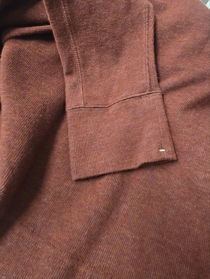 BANANA REPUBLIC Double Knit Crew-Neck Sweater #734159 - Image 3 of 4