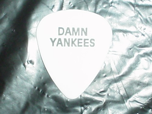DAMN YANKEES Tommy Shaw Of Styx Signature 1990 Concert Tour RaRe GUITAR PICK