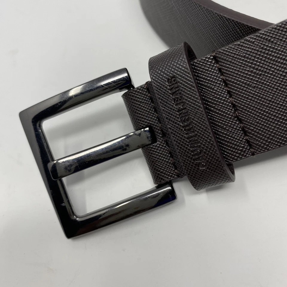 Cinturón Hombre Calvin Klein Talla Grande Cuero Sintético Texturizado Marrón Foto 3 de 4