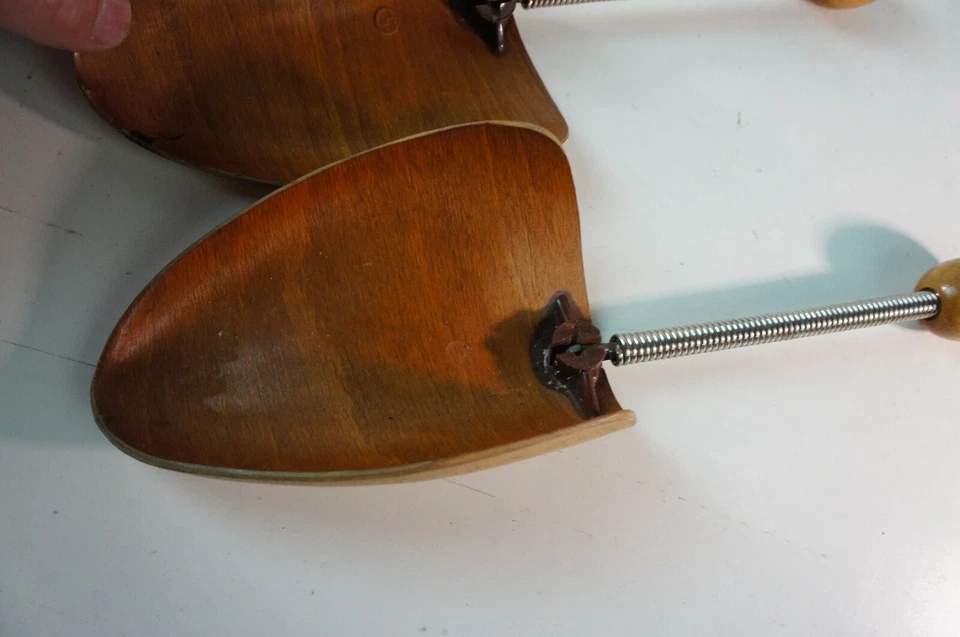 Schuhspanner Vintage Holz Gr. 5 guter Zustand Feder W-1936 - Bild 4 von 4