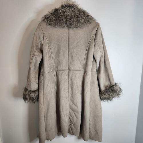 Queenspark Women's Coat Jacket Size 10 Faux Suede Fur - Picture 5 of 9
