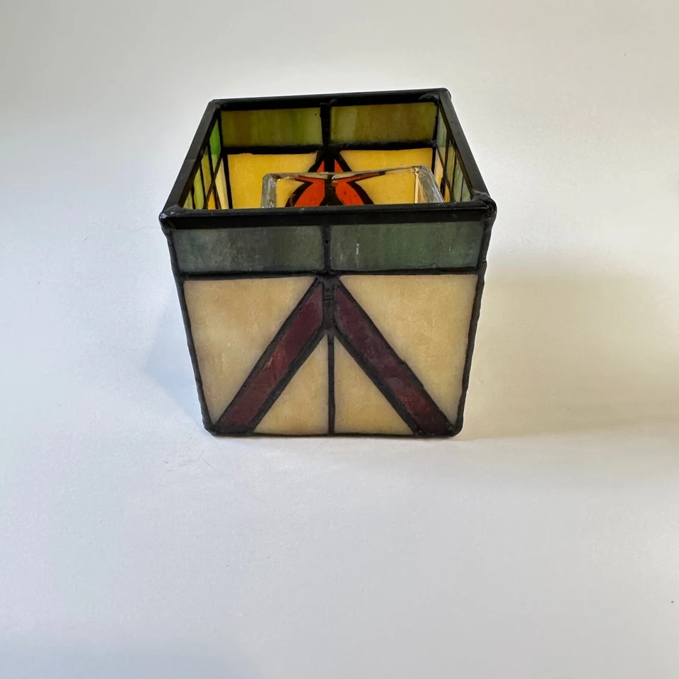 PartyLite Tiffany Style Artisian Candle Holder Stained Glass and Brass - Image 4 of 4