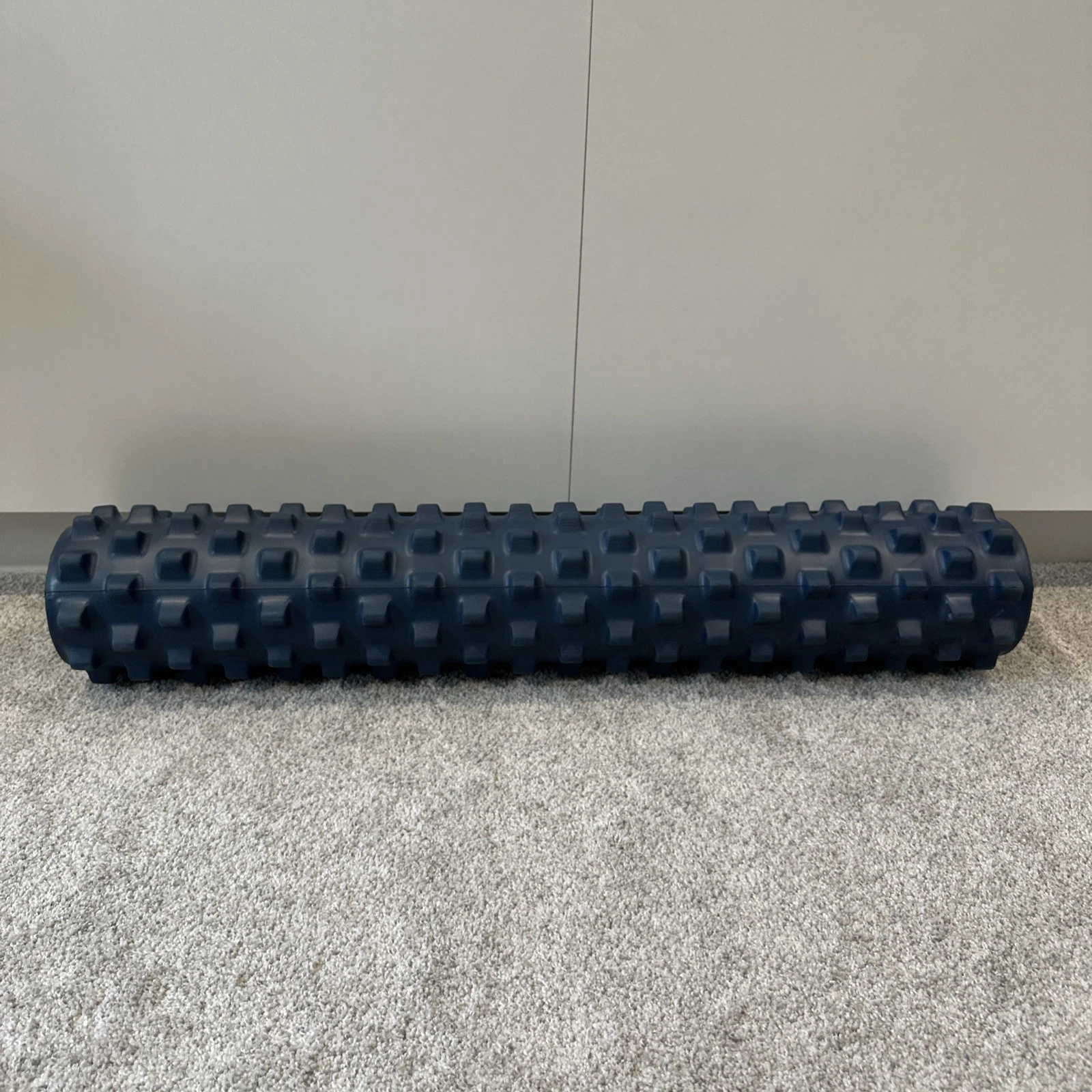 Rumble Roller Foam Roller 31" Full Size Xtra Firm Deep Tissue Massage Fitness
Opens in a new window