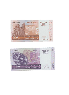 MADAGASKAR 2004 5 UND 1000 ARIARY BANKNOTEN P88 UND P89 BANKFRISCH