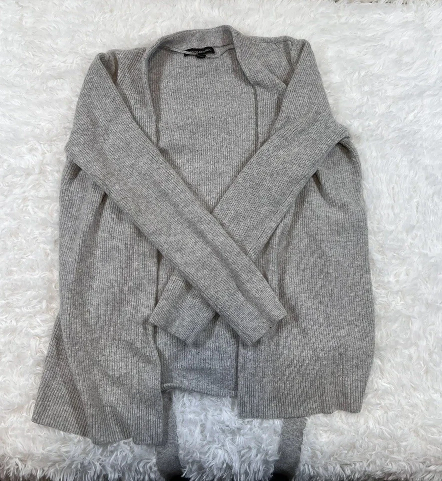 Cárdigan acanalado manga larga Banana Republic suéter gris con cinturón para mujer talla S” Foto 3 de 4