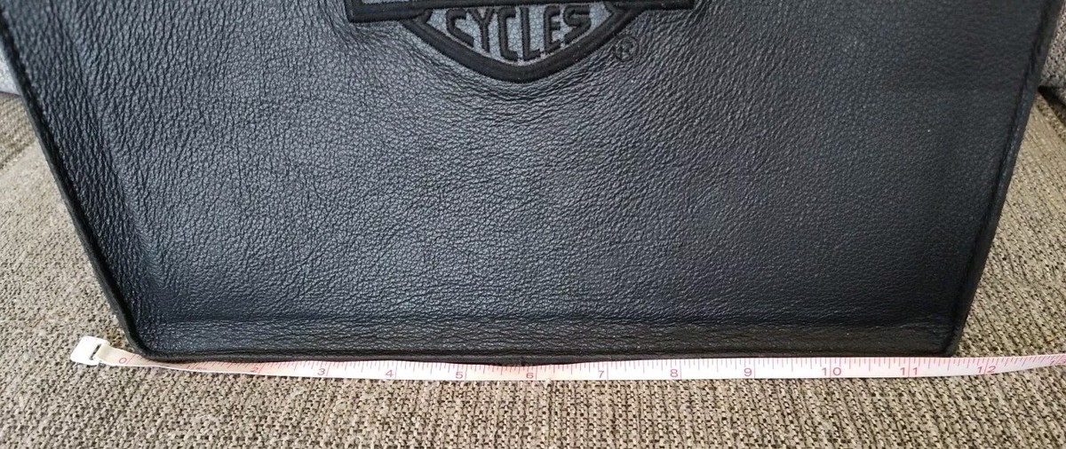 希少✨Harley Davidson ショルダーバッグ レザー ロゴ金具 黒 Vintage Harley Davidson Black Embroidered Logo Leather Shoulder