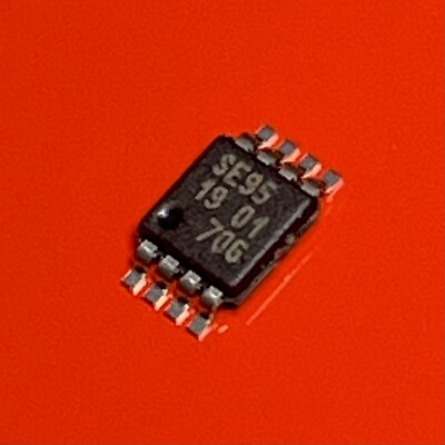 [1x] SE95DP NXP Ultra high accuracy digital temperature sensor IC SMD TSSOP-8