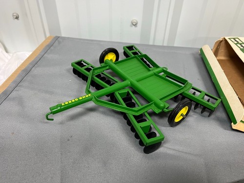 Vintage John Deere Disk Harrow NIB Ice Cream BOX 1:16 ERTL NICE! disc - Picture 10 of 12