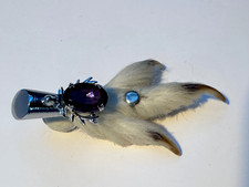 VINTAGE SCOTTISH LUCKY GROUSE FOOT BROOCH / KILT PIN WITH PURPLE AMETHYST GLASS
