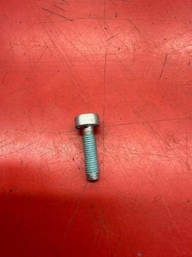 Spline Screws 9022-399-1020
