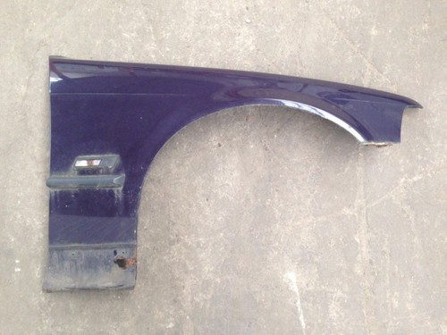 BMW 318ti Compact E36 3/CG (95-99) : Kotflügel vorne rechts AN ABHOLER