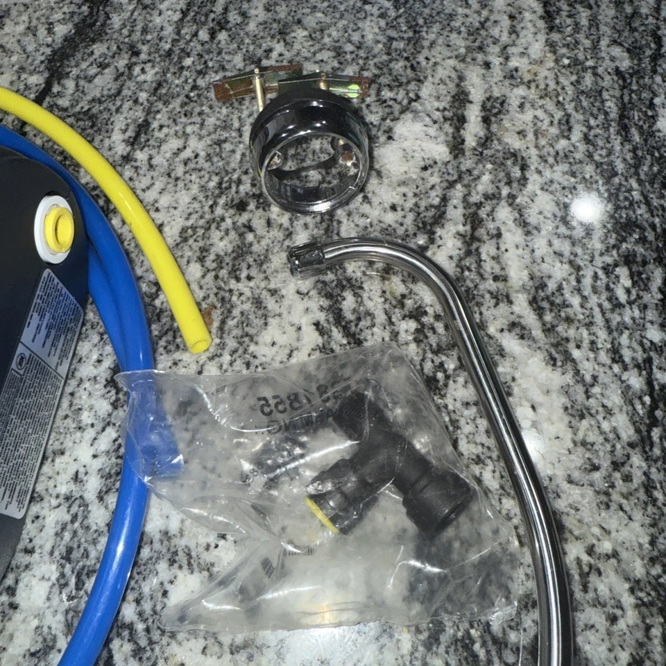 Whirlpool Ultra Ease Dual-Stage Water Filtration System (#2) FAST FREE SHIPPING. - Image 3 of 3