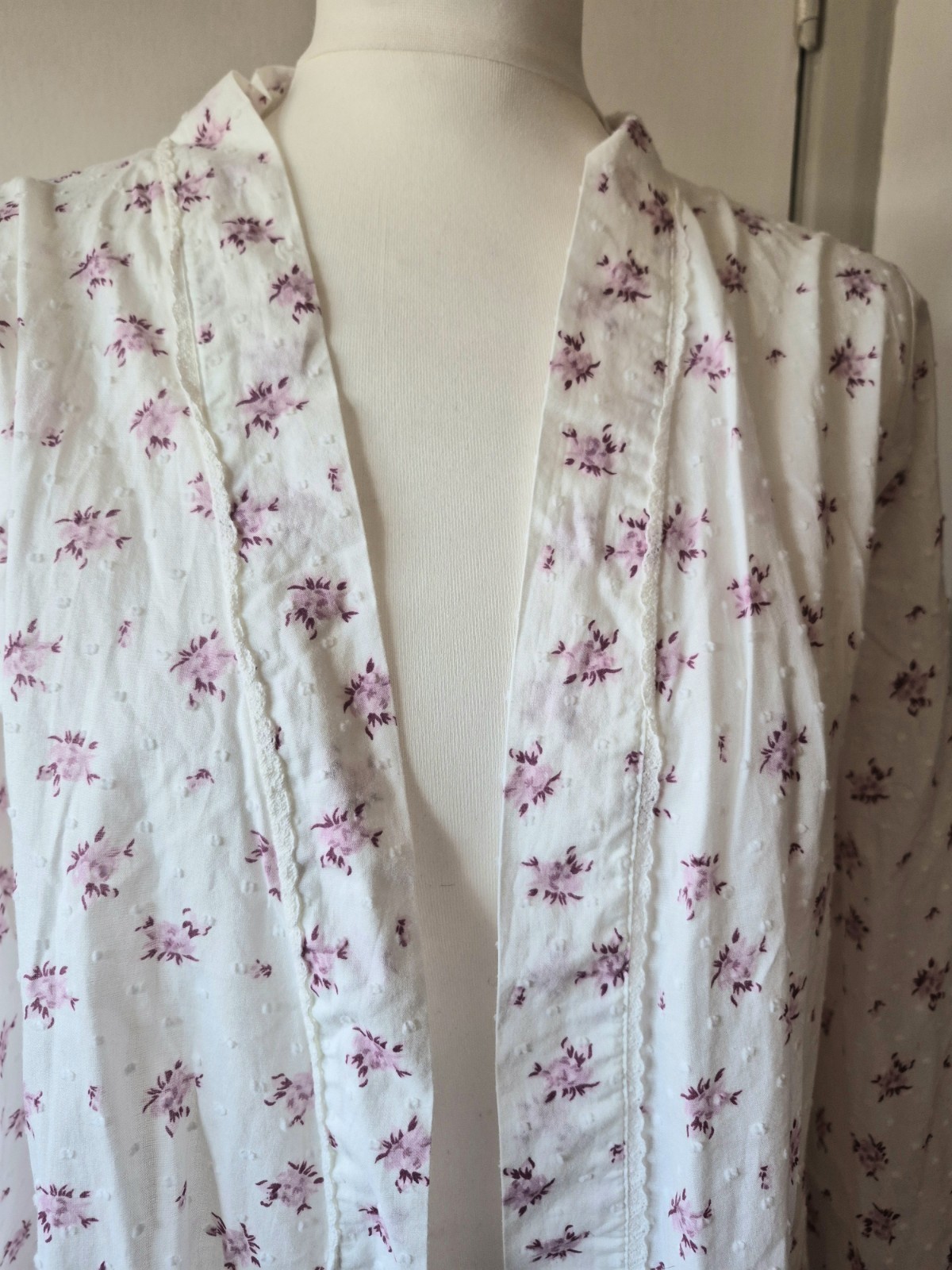 La Maison De Senteurs Floral Robe Dressing Gown White Pink Tie Waist image 3