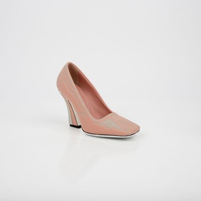 Fendi Freedom Square Pumps Größe 35 102333561