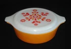 PYREX - 1 PT. - #471 Red, Orange, White FRIENDSHIP Casserole & Lid