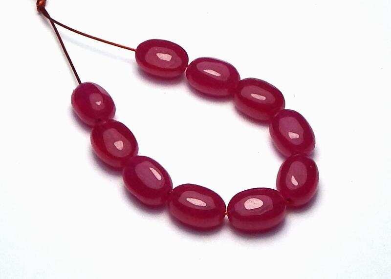 RUBY Oval Beads NATURAL 6mm RED 10 pcs