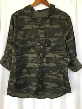New Social Standard By Sanctuary Women's Long Sleeve Tencel Boyfriend Shirt Camo