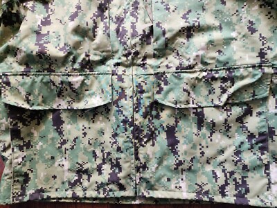 US NAVY UNIFORM WORKING PARKA TYPE III GORE-TEX SIZE LARGE REGULAR