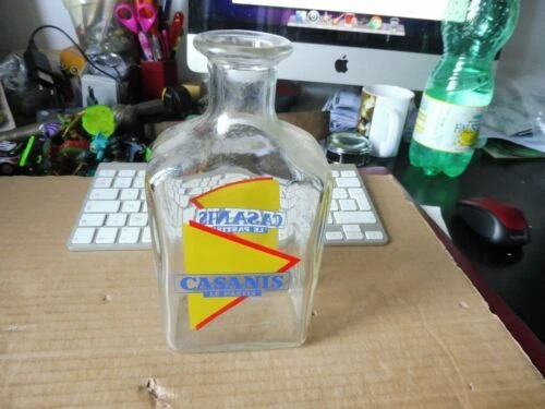 Carafes publicitaires de Ricard et autres pastis de collection