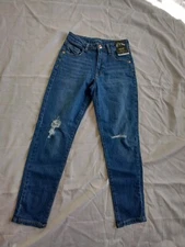 Girls High-Rise Tapered Cropped Jeans - Art Class‚ Medium Wash Blue Size 12