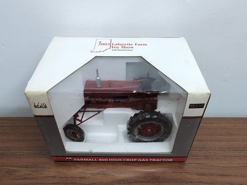 1/16 SpecCast IH Farmall 400 High Crop Gas Tractor 2003 LaFayette Show - Picture 3 of 5