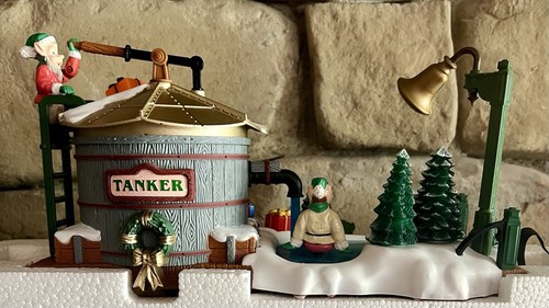 Holiday Express Animated Train Set 380-2 Water Tanker Skating Car Vintage - Picture 5 of 9