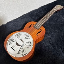 Super rare Gretsch G9112 resonator ukulele stringed instrument case