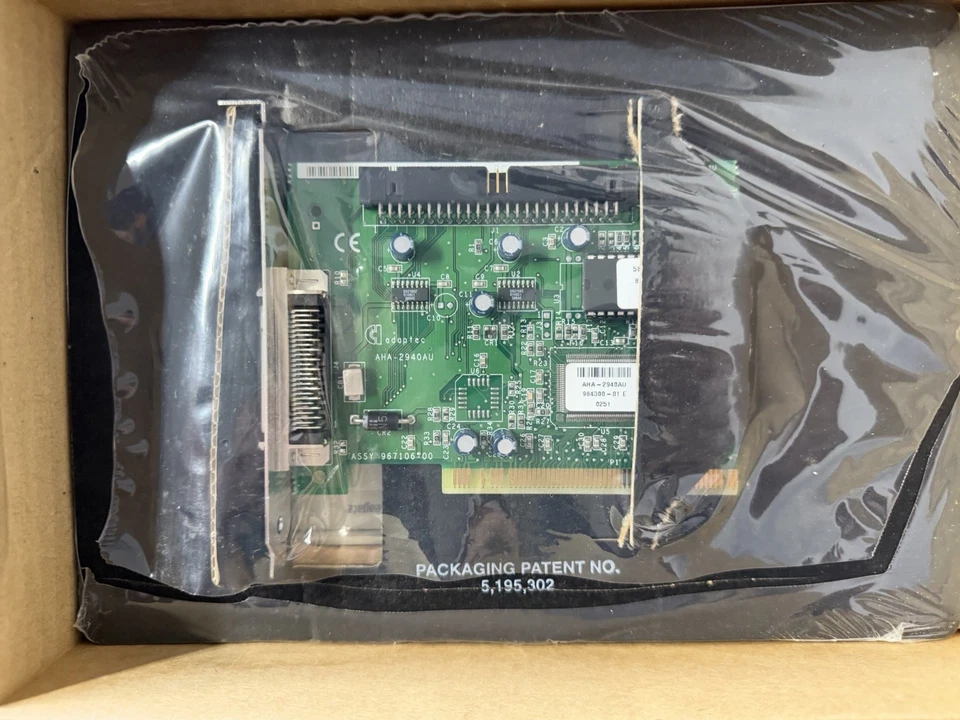 Adaptec AHA-2940 Ultra High-Performance PCI to Ultra SCSI Host Adapter - - Image 4 of 4