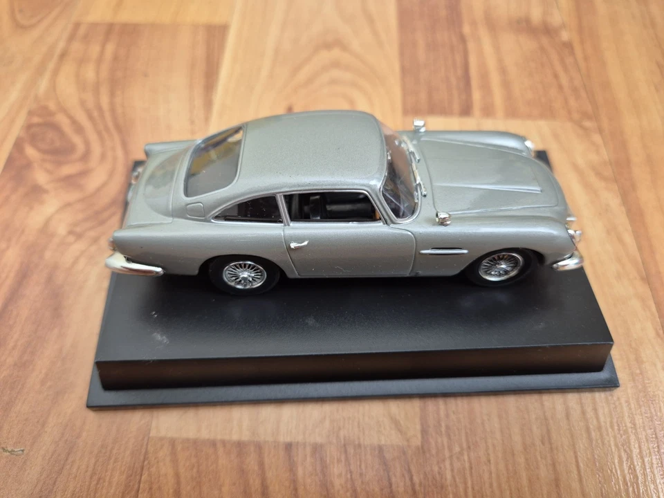 CORGI ATLAS EDITIONS 1/43 ASTON MARTIN DB5 BRITISH DIECAST CLASSIC SPORT CAR - Image 3 of 4
