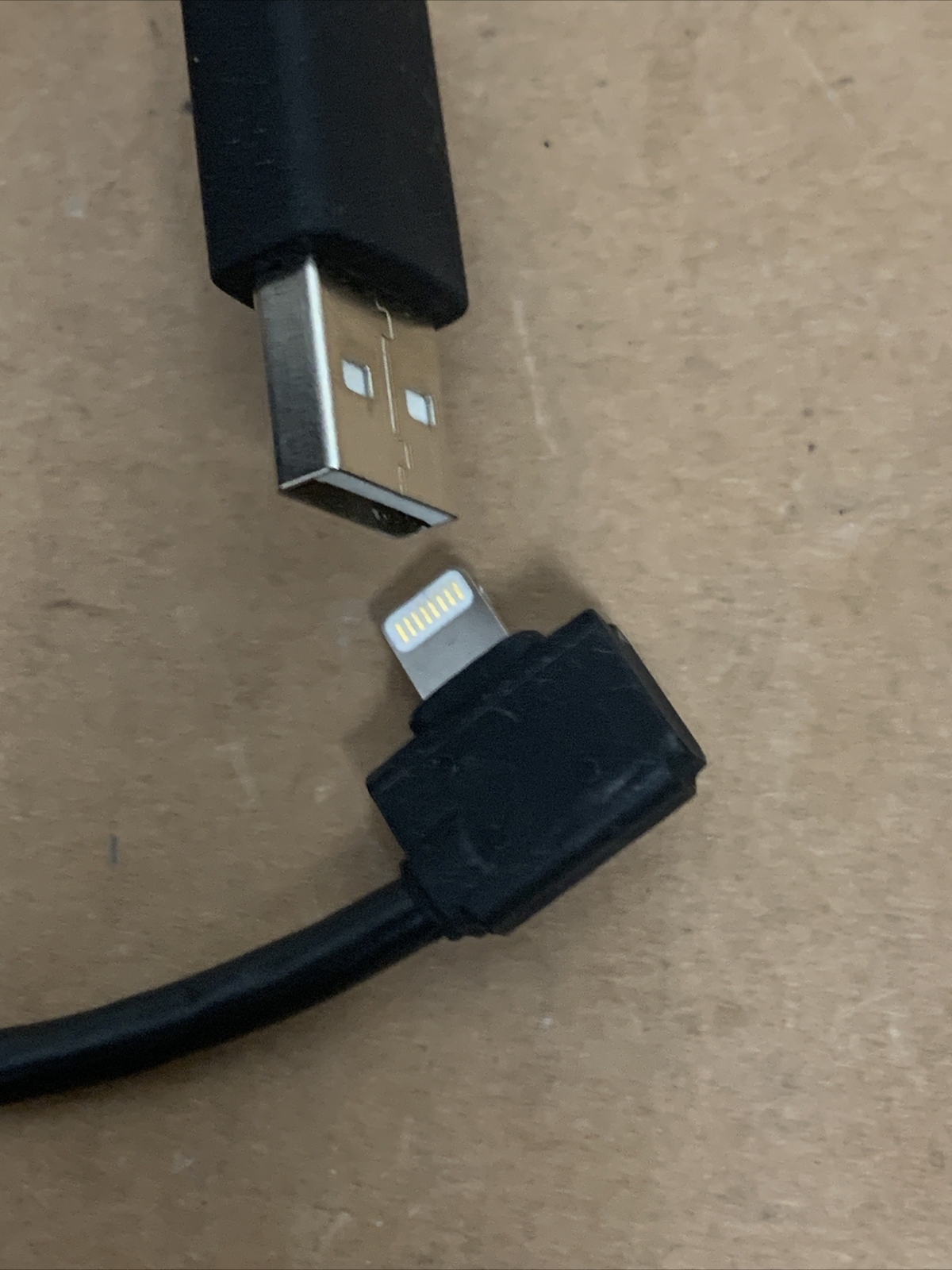 OEM GENUINE MERCEDES MEDIA INTERFACE CABLE WITH LIGHTNING ADAPTER 